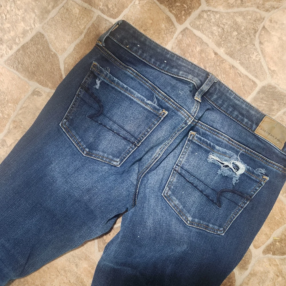 American Eagle Outfitters Dark Blue Distressed Skinny Jeans - Picture 8 of 9